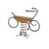 Joc pe arc metalic în formă de bicicletă